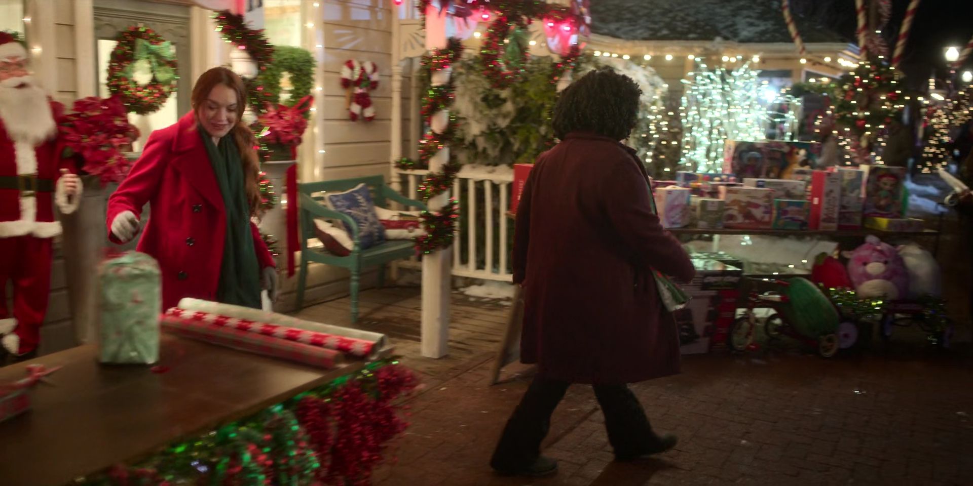2022-FallingforChristmas-1661.jpg