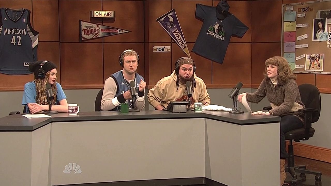 SNL-S37E16-601.jpg